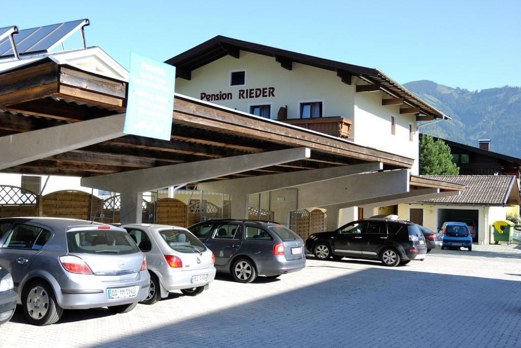 Pension Rieder Kaprun Exteriör bild