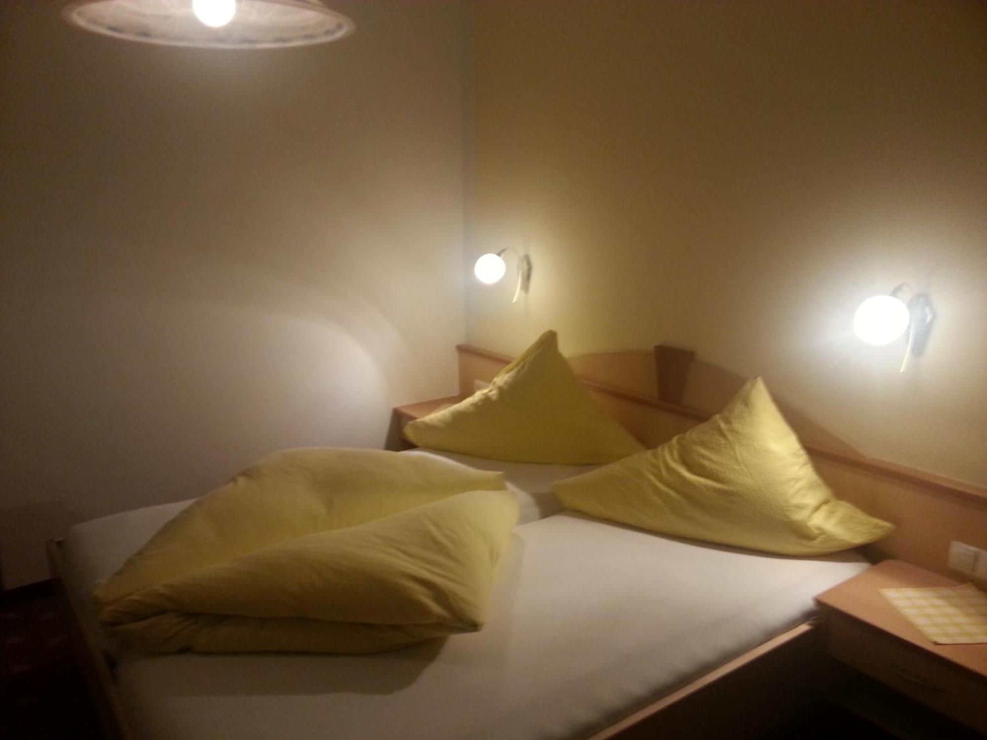 Pension Rieder Kaprun Rum bild