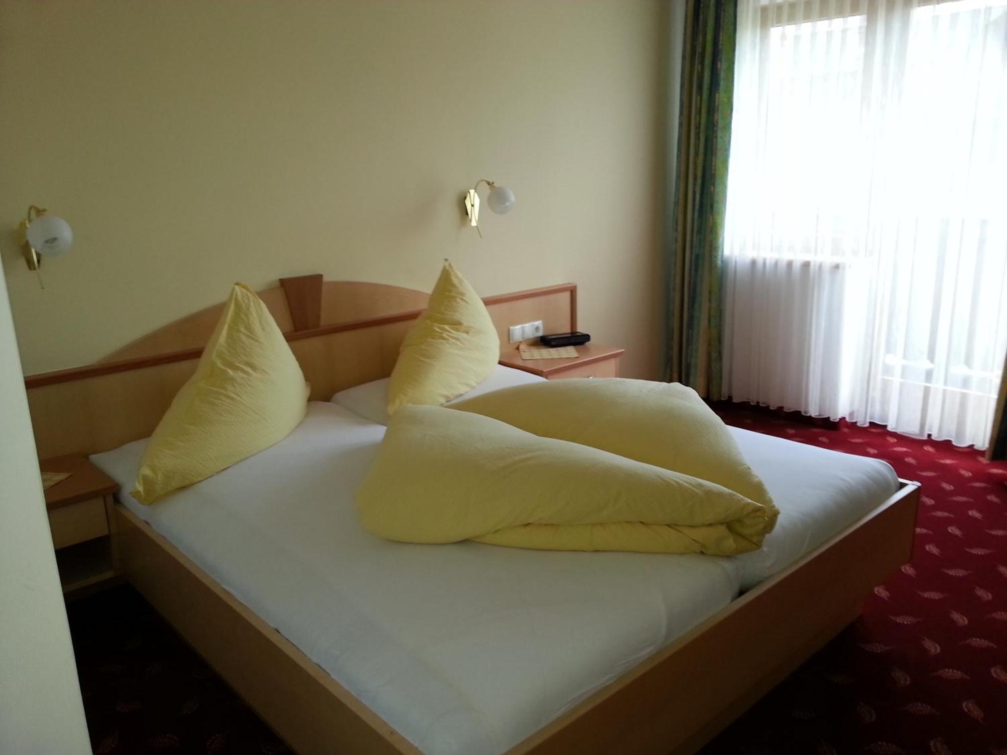 Pension Rieder Kaprun Rum bild