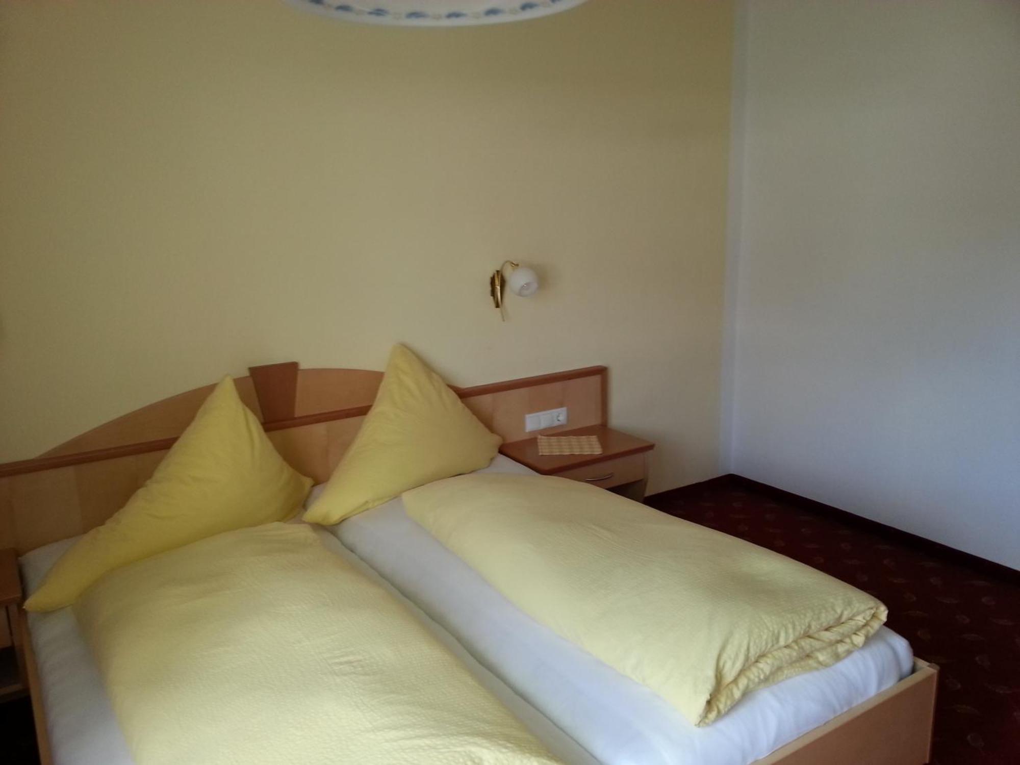 Pension Rieder Kaprun Rum bild